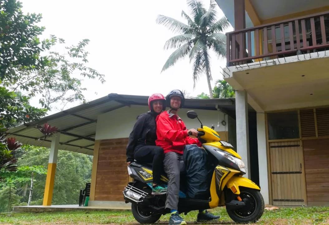 Sinharaja Vini Villa Deniyaya Buitenkant foto