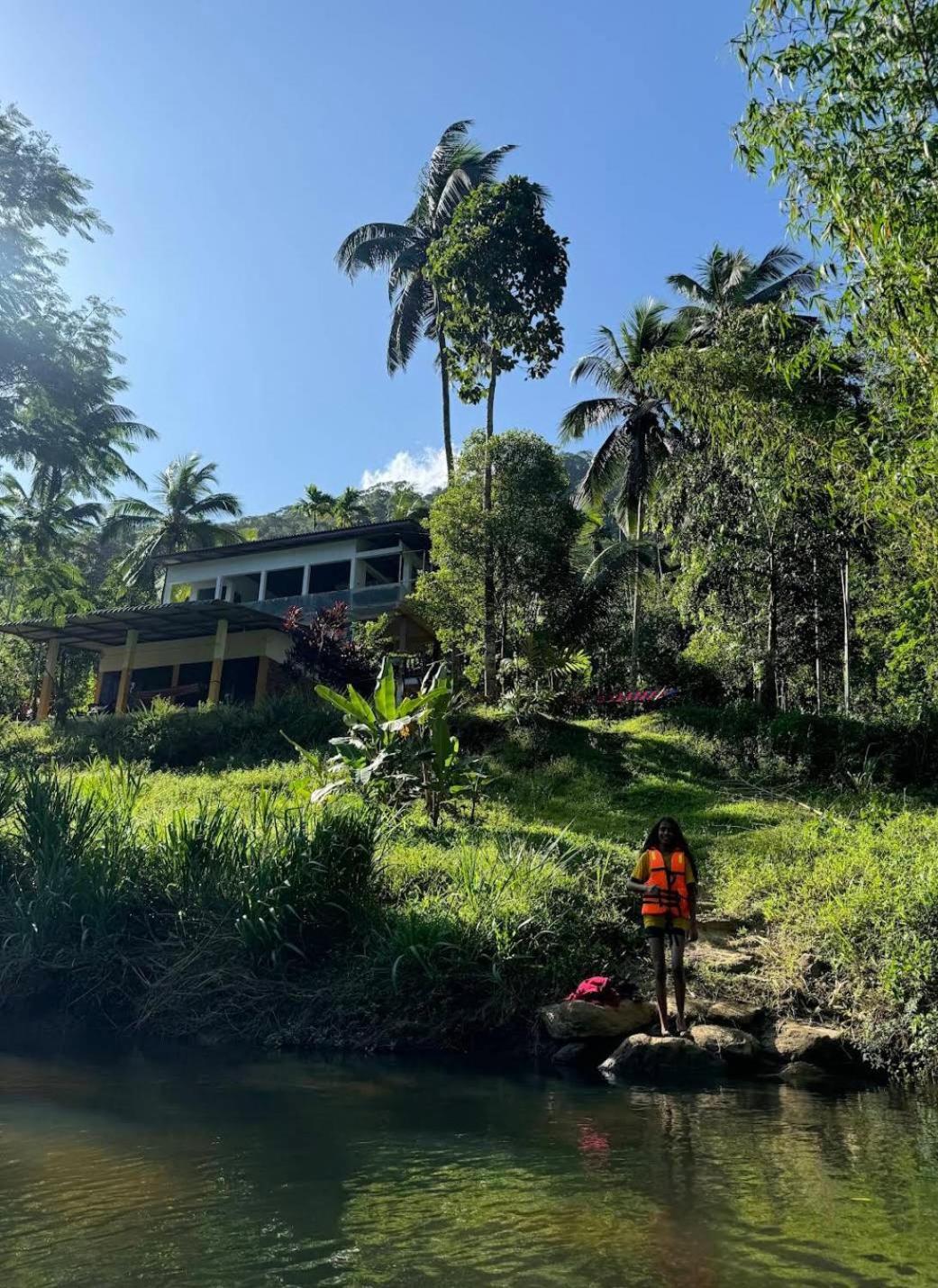 Sinharaja Vini Villa Deniyaya Buitenkant foto