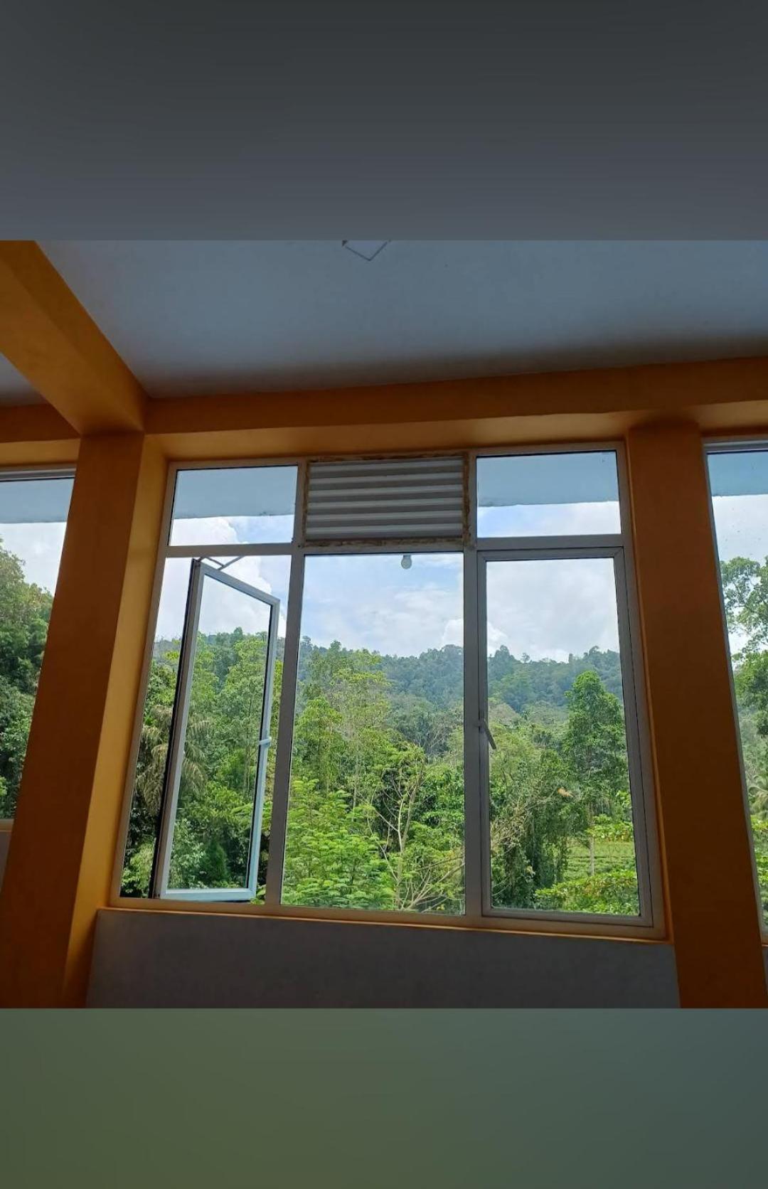 Sinharaja Vini Villa Deniyaya Buitenkant foto