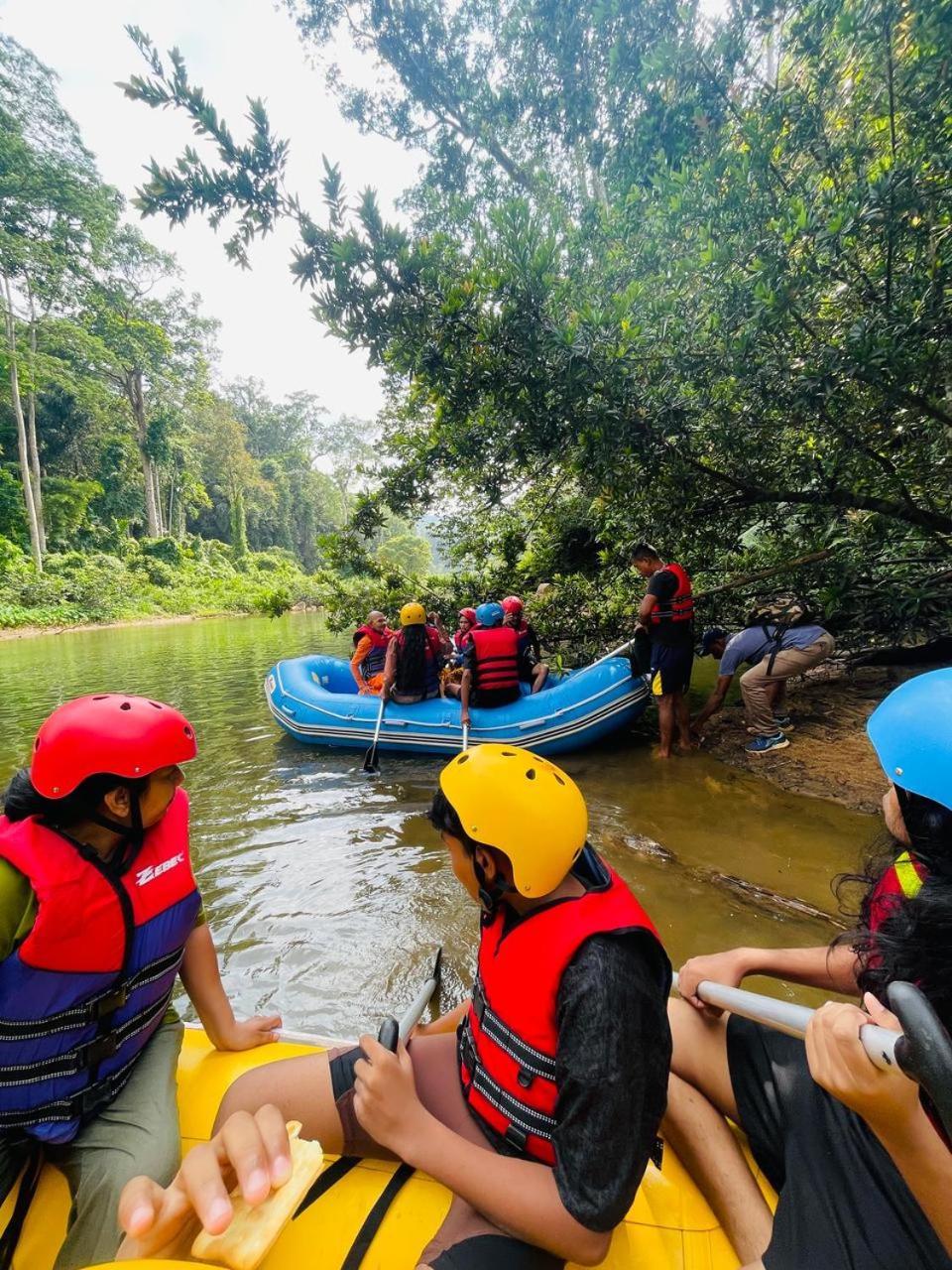 Sinharaja Vini Villa Deniyaya Buitenkant foto